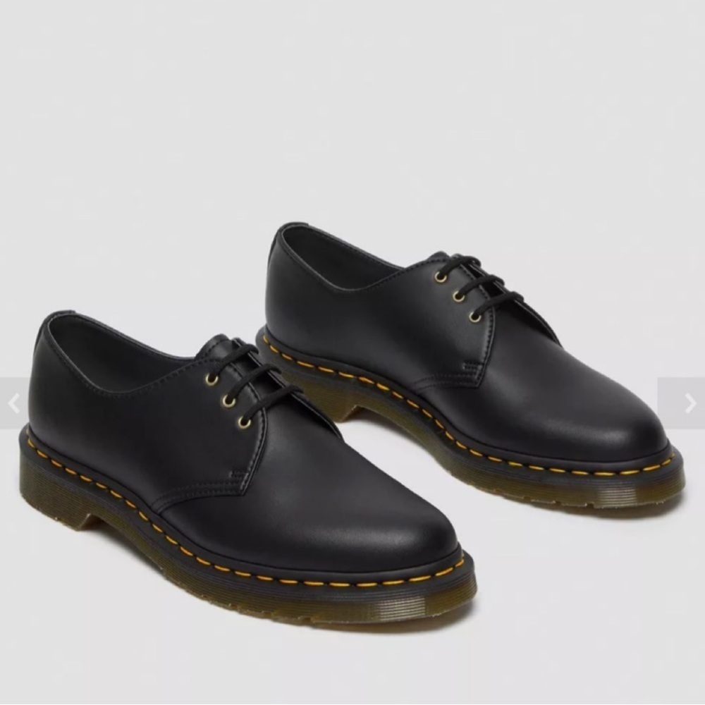 Doc Martens • Dr. Marten W7 / M6 • Black •VEGAN 1461 FELIX OXFORD SHOES •Classic